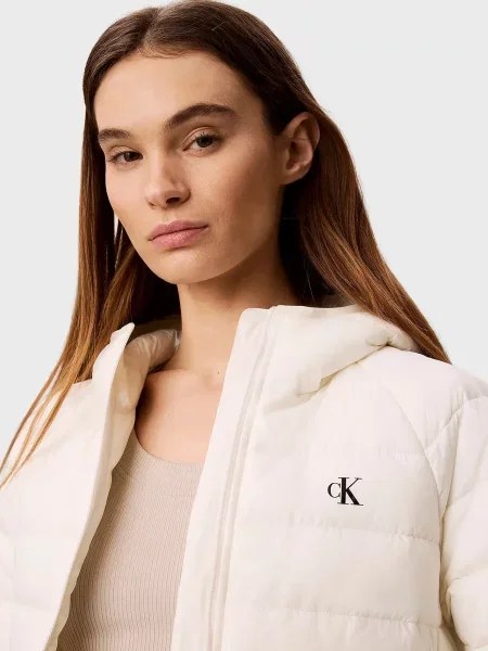 Компактна джинсова куртка Calvin Klein Jeans біла
