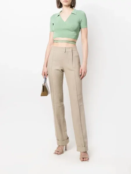 Kelnės Jacquemus įsiliepsnojo