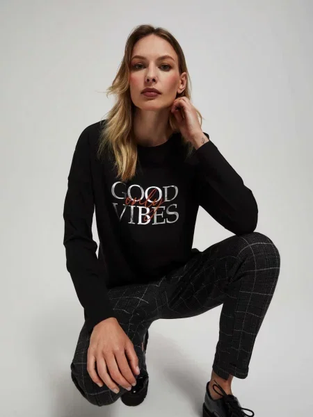 Bluză Marisse cu inscripții cu legături negru