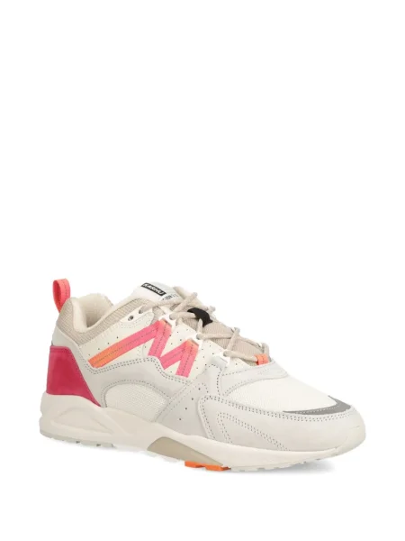 Sneakerși Karhu din piele de căprioară gri