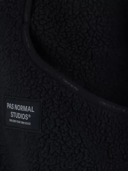 Vestă Pas Normal Studios din fleece negru