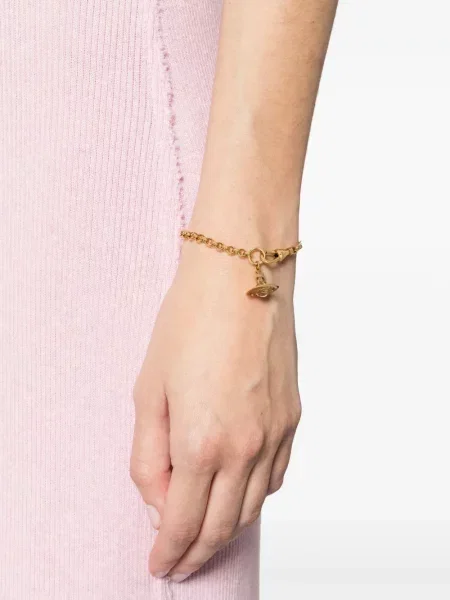 Apyranke Vivienne Westwood