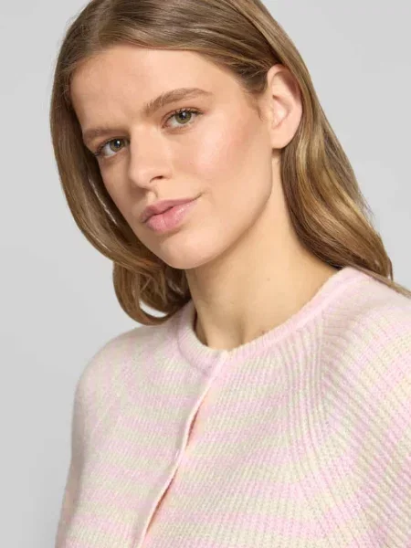 Kardigan rozpinany o kroju regular fit z dodatkiem wełny model MALOU' Pieces różowy