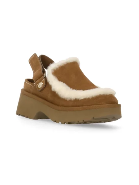 Klapki Ugg skórzane beżowe