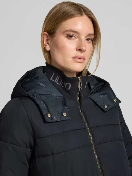 Płaszcz o kroju regular fit z detal z logo Liu Jo Sport czarny