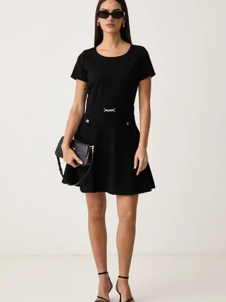 Guess rochie evazată cu vâscoză WANDA negru