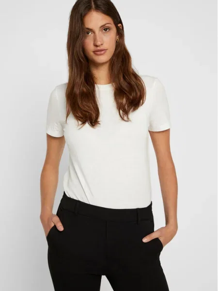 Vero Moda Chino nohavice Maya čierna
