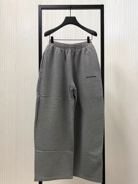 Športové nohavice Balenciaga sivá