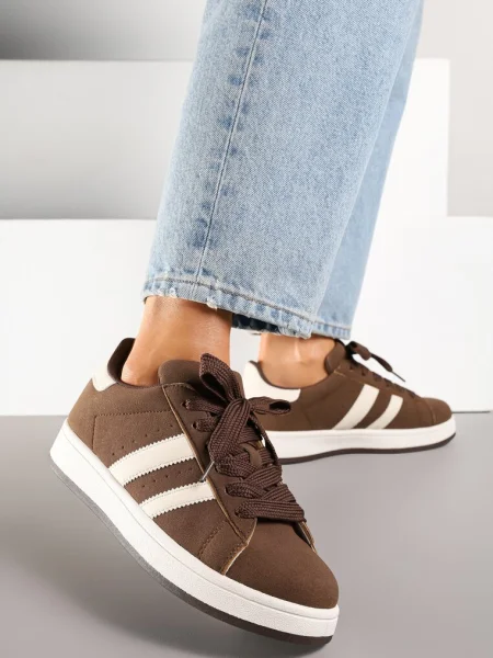 Sneakers maro
