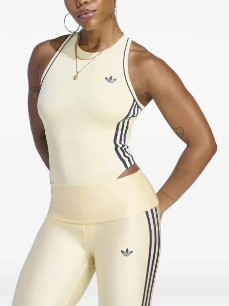 Trčanje remenčić hlače Adidas s cvjetnim printom smeđa