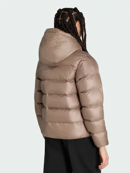 Демисезонная куртка Adidas бежевая