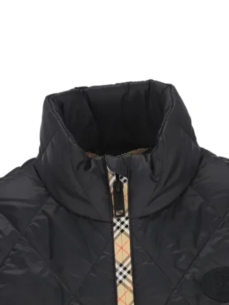 Matlasat vestă Burberry în carouri negru