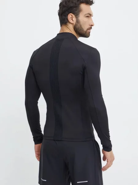 Emporio Armani Majica z dolgimi rokavi za vadbo črna
