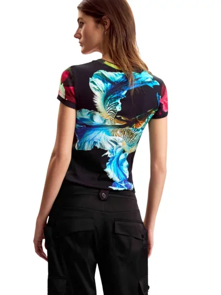 Wielobarwność koszulka Desigual w kwiatki z krótkim rękawem czarna