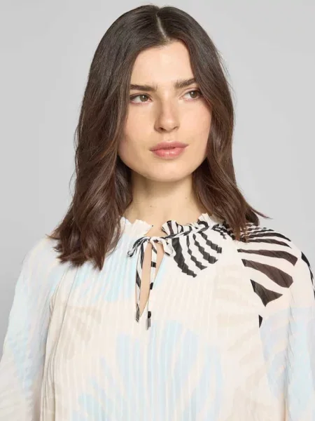 Bluzka w stylu koszuli o kroju regular fit w plisowanym wyglądzie S.oliver Black Label biała