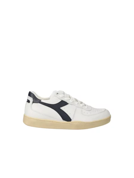 Sneakersy Diadora skórzane z przetarciami białe