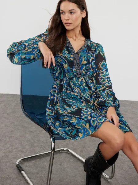 Rochie mini Trendyol cu model floral de costum verde
