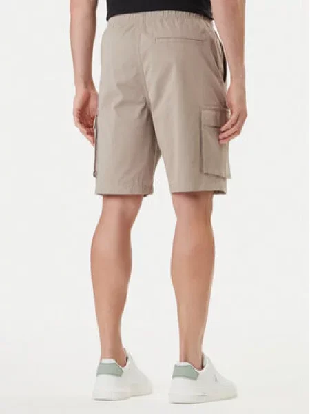 Kratke traper hlače Calvin Klein smeđa