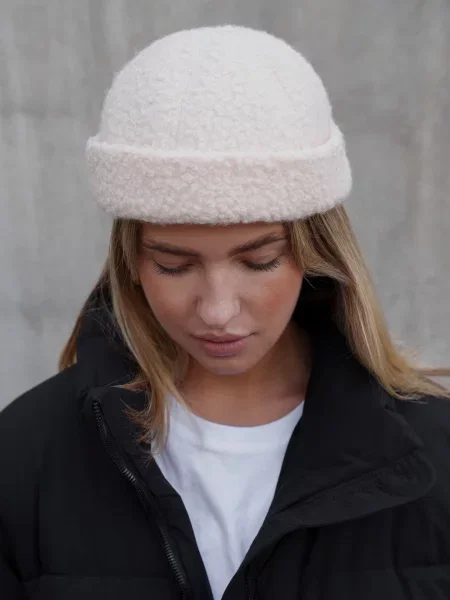 Without Шапка Молочний 