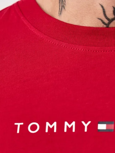 Tommy Hilfiger тениска мъжка от червено