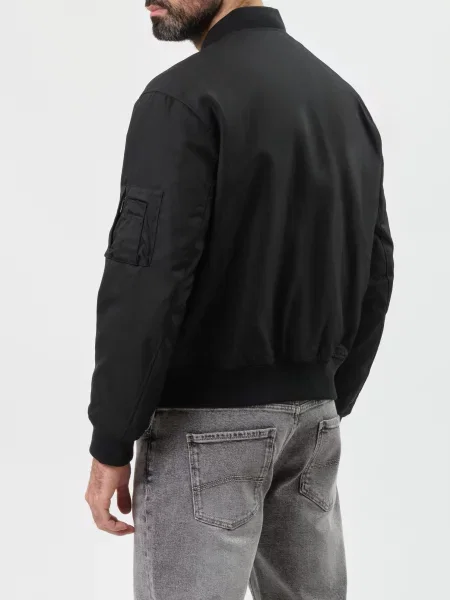 Куртка Armani Exchange чорна
