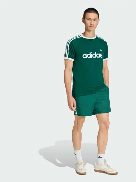 Повседневные шорты Adidas зеленые