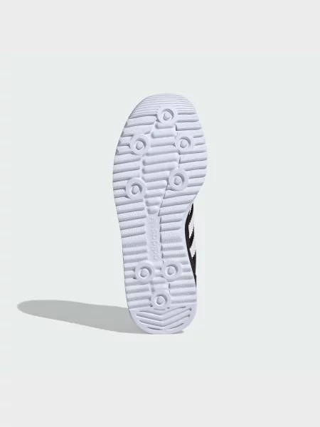 Детские кроссовки Adidas черные