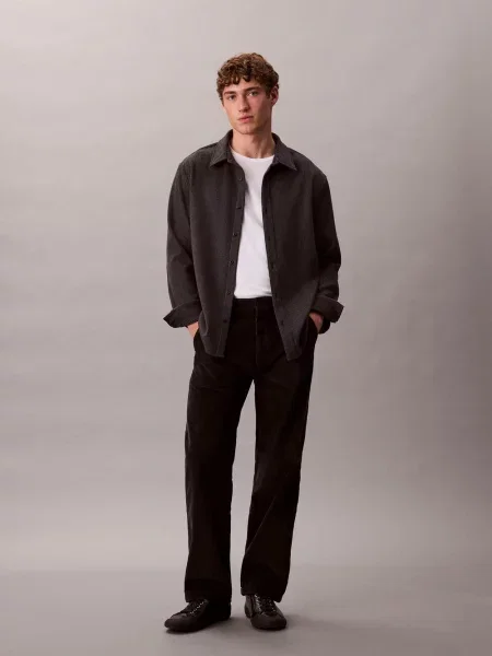 Calvin Klein Jeans spodnie sztruksowe Mężczyźni Sztruks jednolity czarny