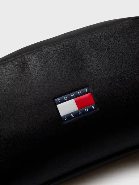 Шкіряна косметичка Tommy Jeans чорна