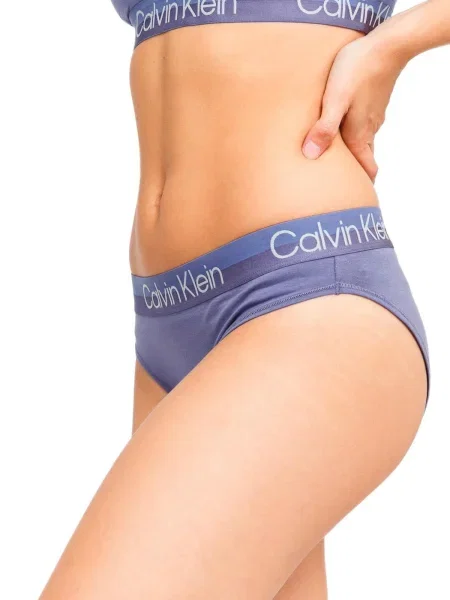 Hlačke Calvin Klein modra