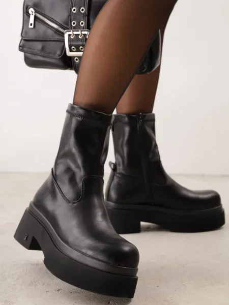 Botine VICES pe platformă cu gambă mulată Islana negre
