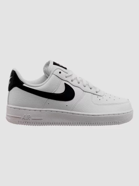 Кожаные кроссовки Nike Air Force 1 белые