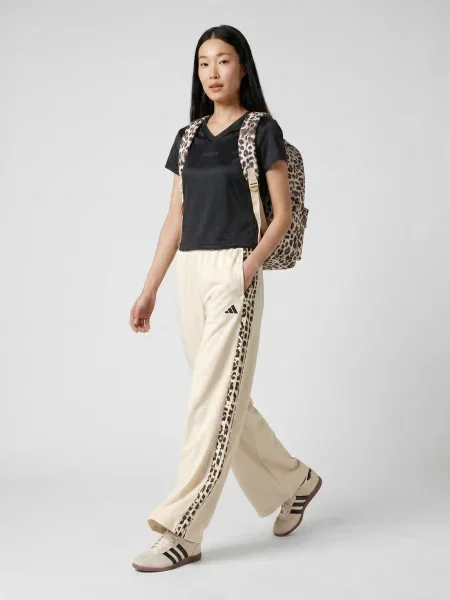 Pantaloni de jogging Adidas cu dungi cu imagine bej