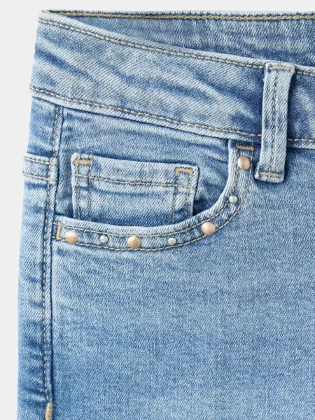 Dżinsy skinny z ćwiekami średni Dzieci 8 MANGO KIDS niebieski