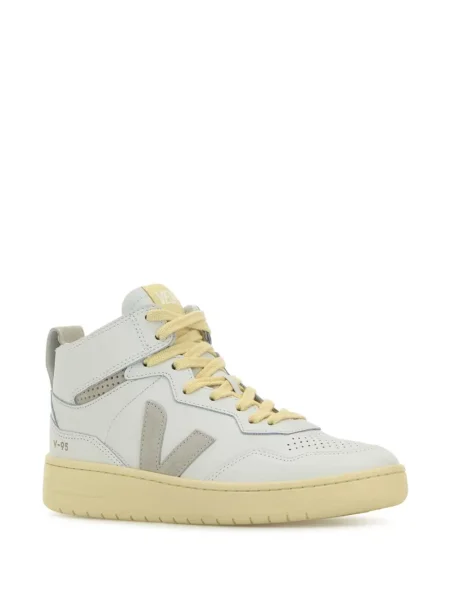Sneakerși Veja alb