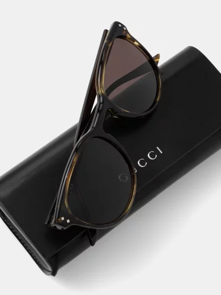Солнцезащитные очки Gucci