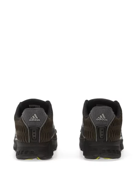 Dlouhé běžecké boty Adidas Terrex s krátkými rukávy s výstřihem do v černé