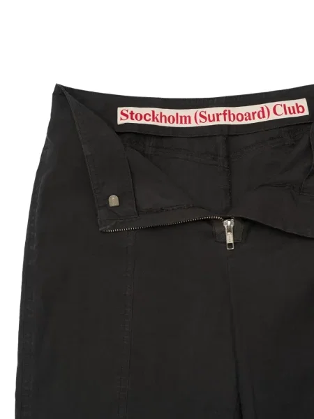 Подрязан панталон Stockholm Surfboard Club черно