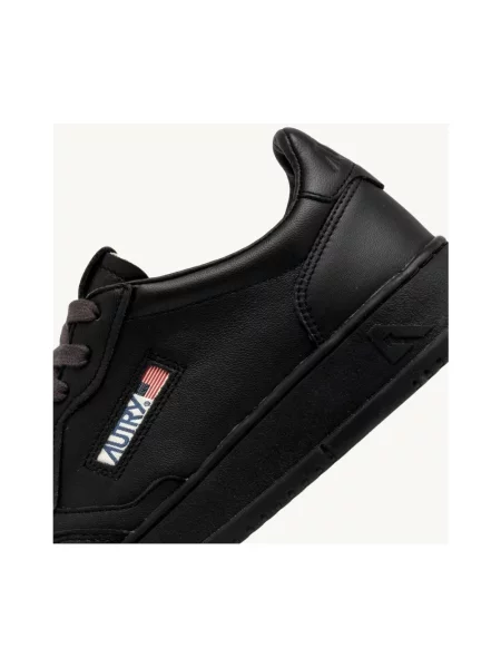 Sneakers Autry Medalist Low Man Meteorite EUR 43 czarne