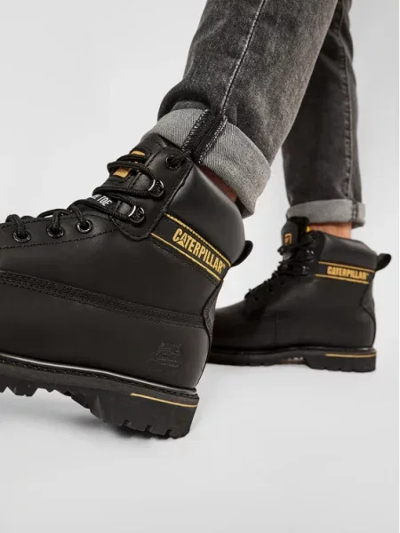CAT Footwear Žygio batai Holton St juoda
