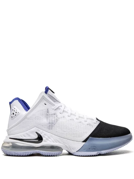 Маратонки Nike LeBron бяло