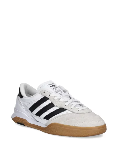 Sneakerși Adidas Gazelle din piele de căprioară cu decolteu rotund alb