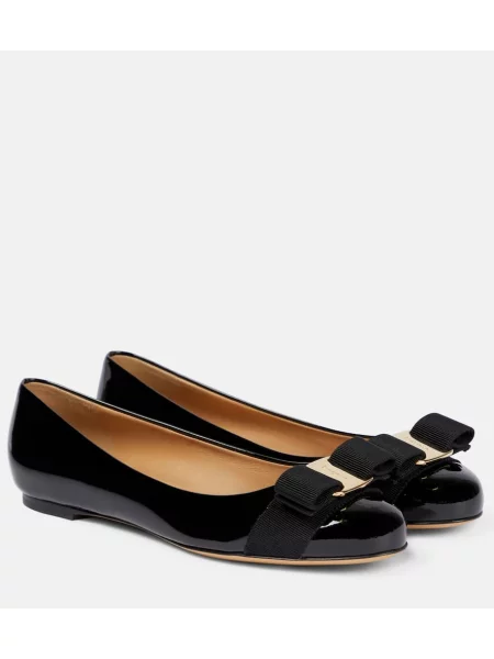 Balerini Ferragamo din piele de lac negru