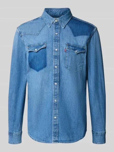 Koszula jeansowa o kroju regular fit z na piersi i detalem z logo Levi's niebieska