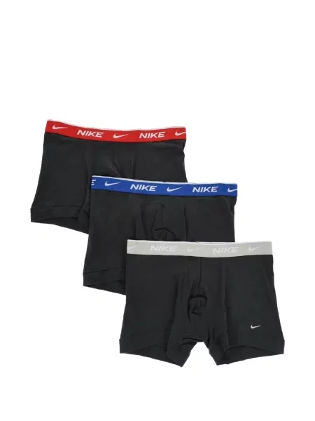 Scurt chiloți Nike cu imagine cu model floral negru
