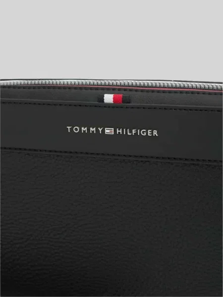 Kosmetyczka z napisem z logo model CENTRAL POUCH' Tommy Hilfiger czarna