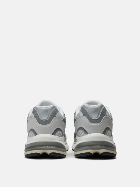 Замшевые кроссовки New Balance серые