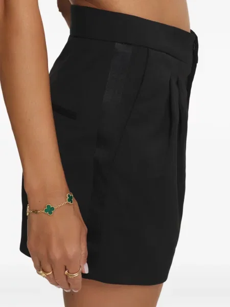 Pantaloni scurți Cuanna plisate negru