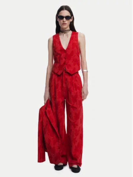 Desigual Kalhoty z materiálu Suitrojo Straight Fit červená