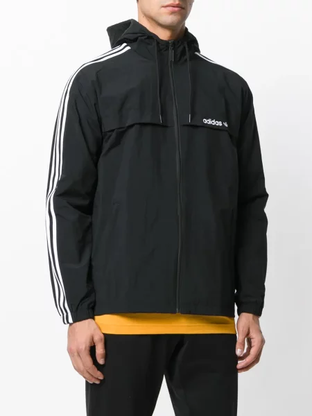 Dryžuota vėjastriukė Adidas juoda